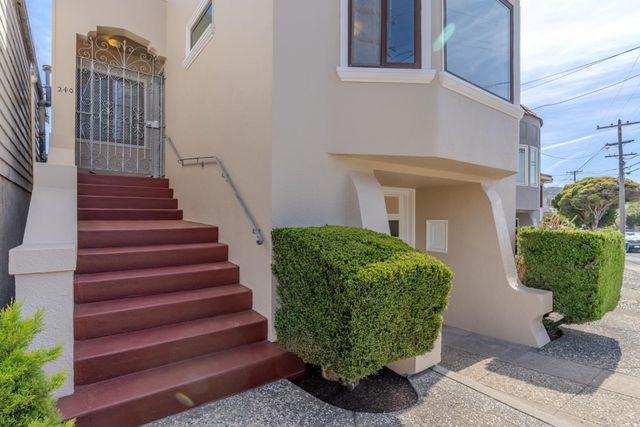 240 Santa Rosa Avenue, San Francisco, CA 94112