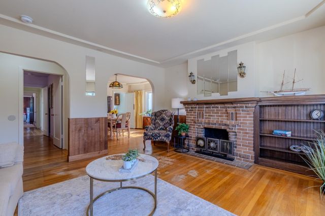 240 Santa Rosa Avenue, San Francisco, CA 94112