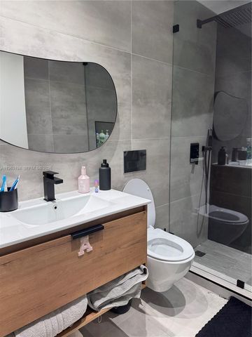 4943 SW 33rd Way, Hollywood, FL 33312