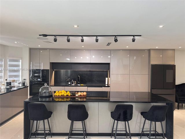 4943 SW 33rd Way, Hollywood, FL 33312