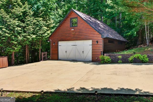 573 Weaver Creek Way, Blue Ridge, GA 30513