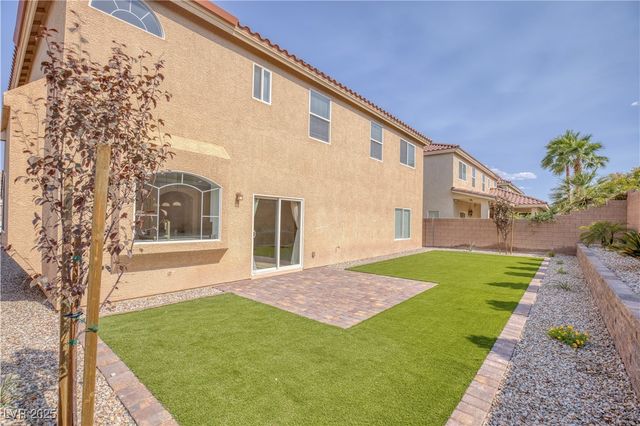 9669 Black Coyote Court, Las Vegas, NV 89139