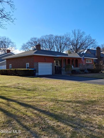 24 Juracka Parkway, Rotterdam, NY 12306