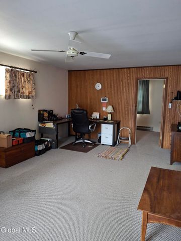 24 Juracka Parkway, Rotterdam, NY 12306