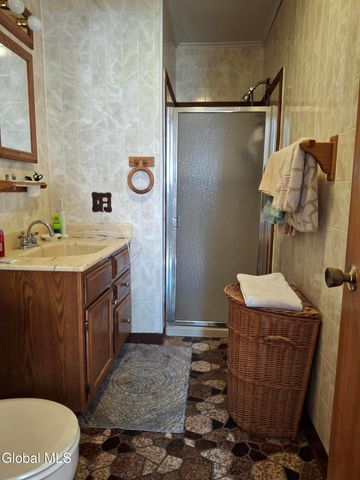 24 Juracka Parkway, Rotterdam, NY 12306