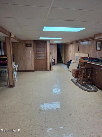 24 Juracka Parkway, Rotterdam, NY 12306