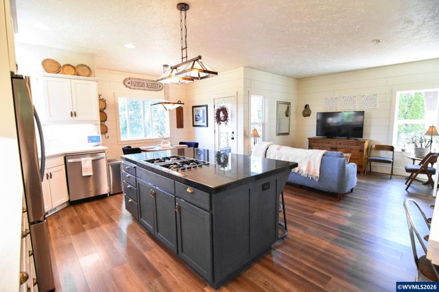 1664 Olympia Ct NW, Salem, OR 97304