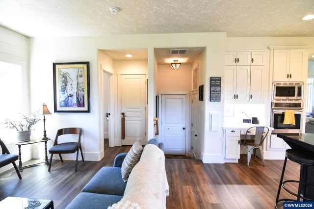 1664 Olympia Ct NW, Salem, OR 97304