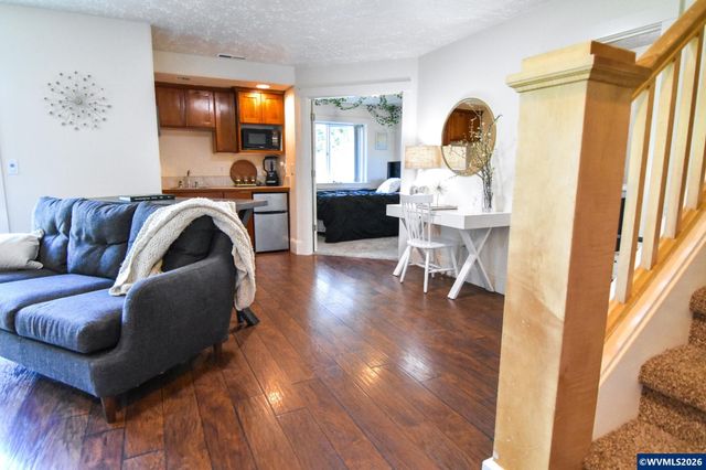 1664 Olympia Ct NW, Salem, OR 97304