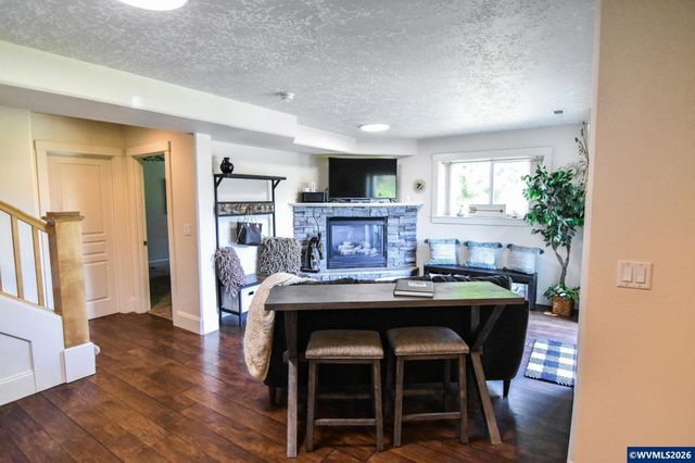 1664 Olympia Ct NW, Salem, OR 97304