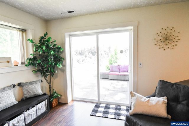 1664 Olympia Ct NW, Salem, OR 97304