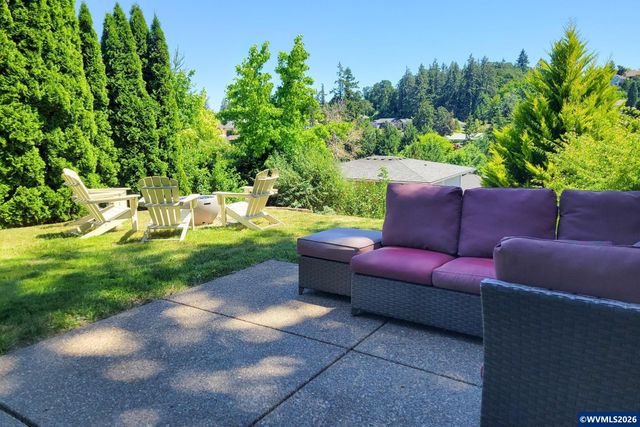 1664 Olympia Ct NW, Salem, OR 97304
