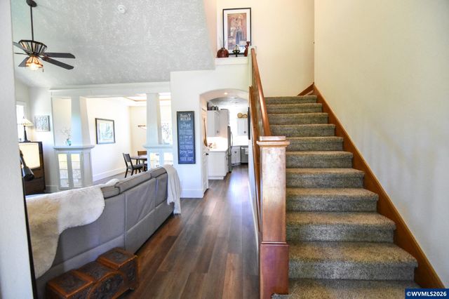 1664 Olympia Ct NW, Salem, OR 97304