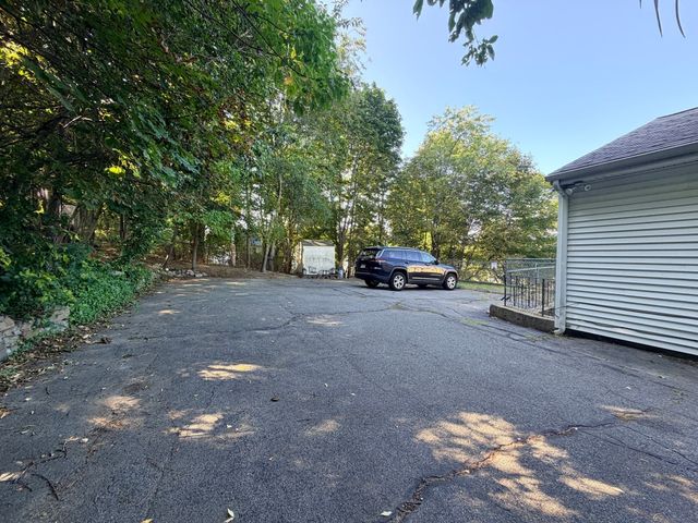2 Filbert St 4, Quincy, MA 02169