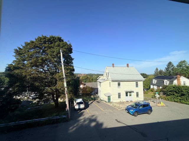 2 Filbert St 4, Quincy, MA 02169