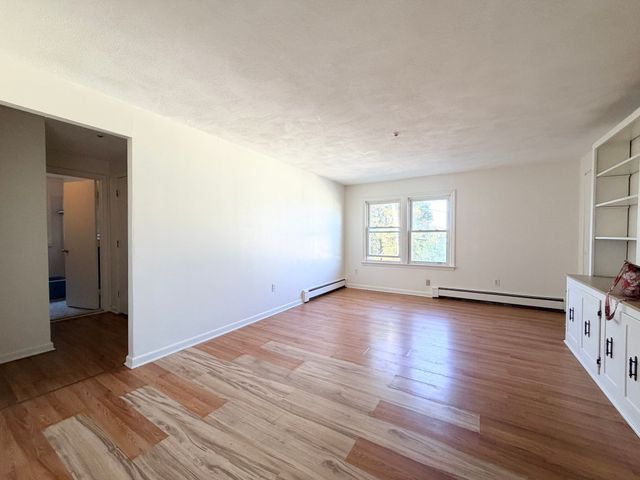 2 Filbert St 4, Quincy, MA 02169