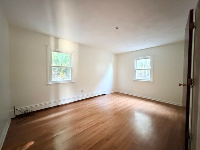 2 Filbert St 4, Quincy, MA 02169