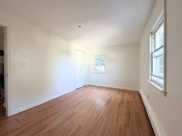 2 Filbert St 4, Quincy, MA 02169