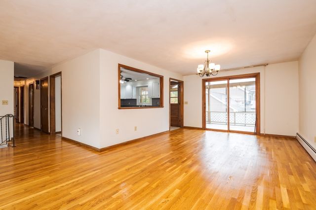 31 Towne Crest Drive, Stoneham, MA 02180