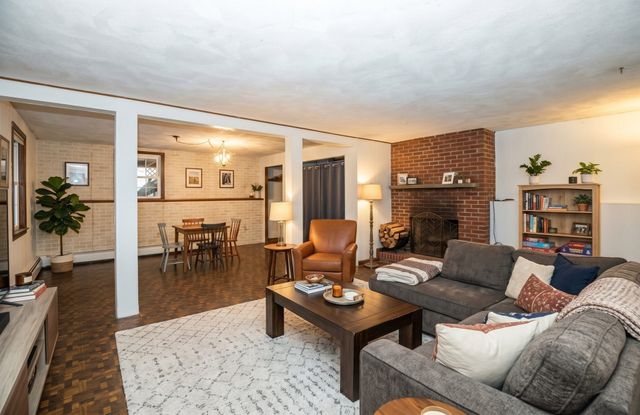 31 Towne Crest Drive, Stoneham, MA 02180