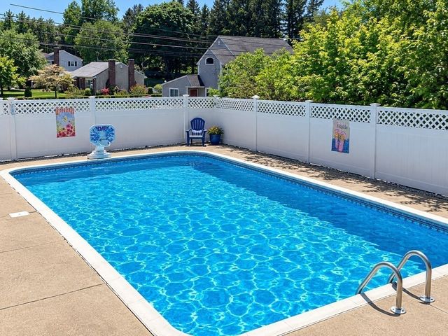 31 Towne Crest Drive, Stoneham, MA 02180