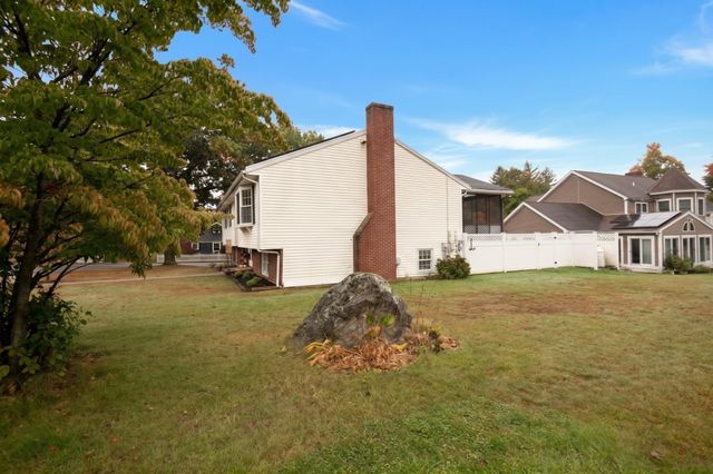 31 Towne Crest Drive, Stoneham, MA 02180