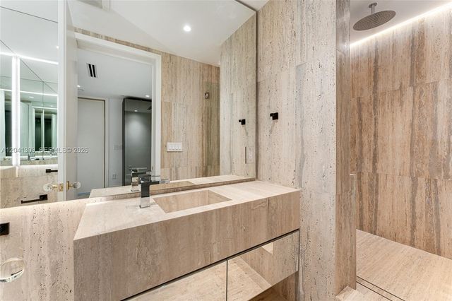 10201 Collins Avenue 906, Bal Harbour, FL 33154