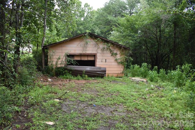 115 Weeks Road, Rutherfordton, NC 28139
