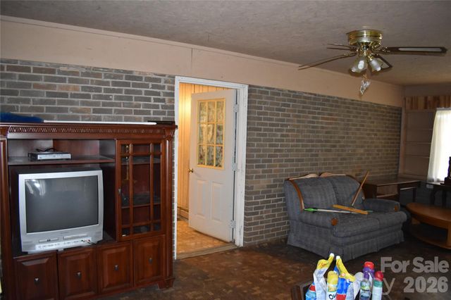 115 Weeks Road, Rutherfordton, NC 28139