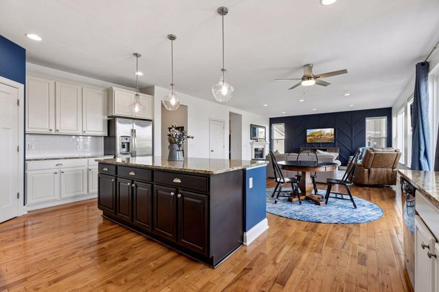 1289 Eagle Point Drive, Eagan, MN 55123