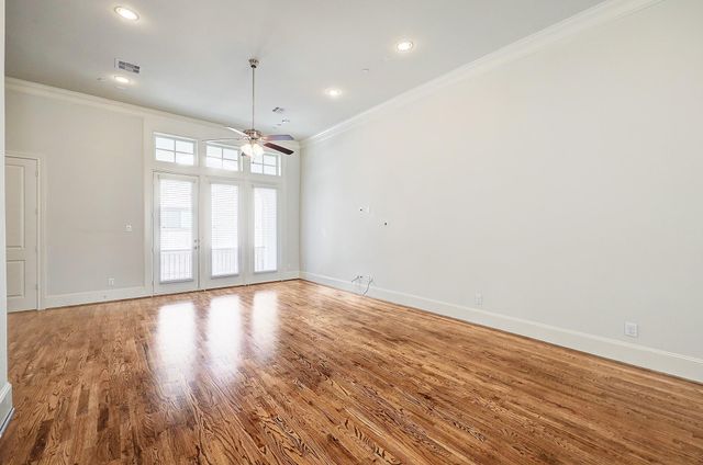 1110 Thompson Street, Houston, TX 77007