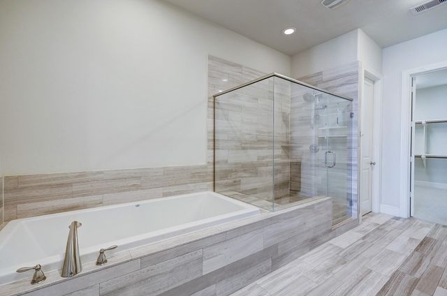 1110 Thompson Street, Houston, TX 77007