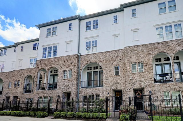 1110 Thompson Street, Houston, TX 77007