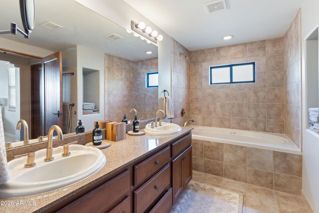36601 N MULE TRAIN Road C21, Carefree, AZ 85377