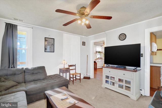 48 HIGH ST, Felton, PA 17322