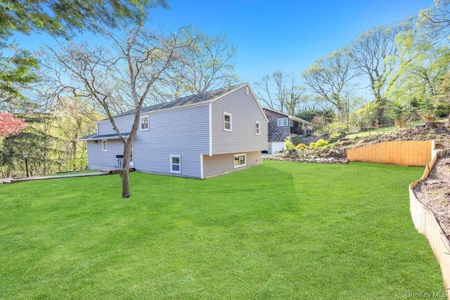 14 Woodvale Avenue, Kings Park, NY 11754