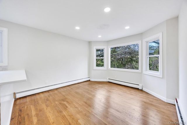 14 Woodvale Avenue, Kings Park, NY 11754