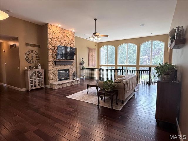 4476 Augusta Shores Drive, Augusta, MO 63332