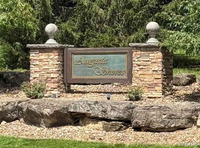4476 Augusta Shores Drive, Augusta, MO 63332