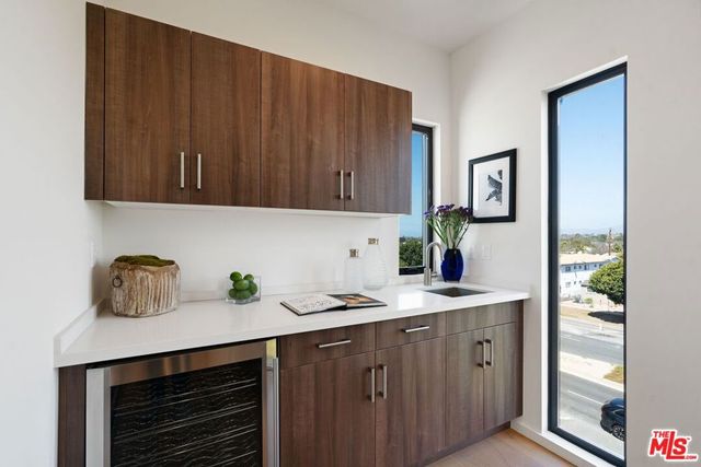 12610 Venice Boulevard, Los Angeles, CA 90066