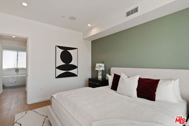 12610 Venice Boulevard, Los Angeles, CA 90066