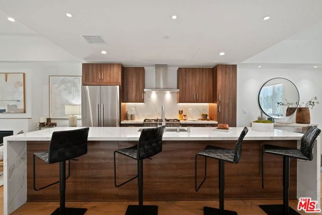 12610 Venice Boulevard, Los Angeles, CA 90066