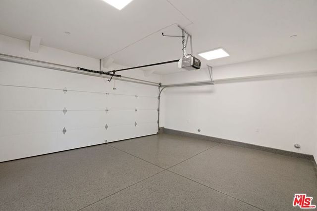 12610 Venice Boulevard, Los Angeles, CA 90066