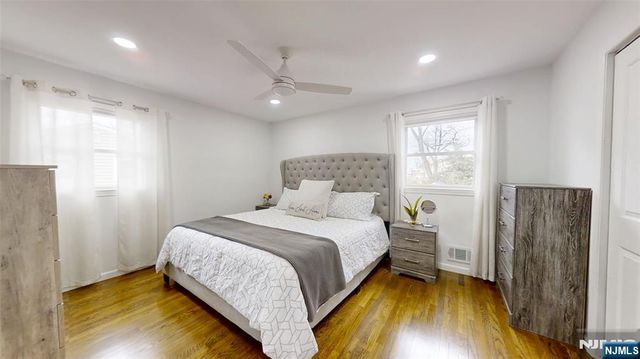 13 Moryan Road, Edison, NJ 08817