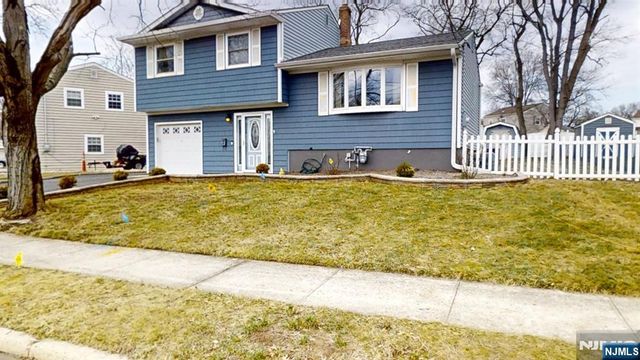 13 Moryan Road, Edison, NJ 08817