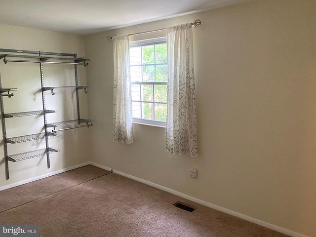 1608 10TH ST S, Arlington, VA 22204