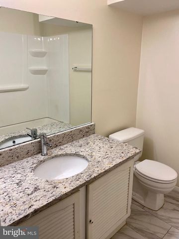 1608 10TH ST S, Arlington, VA 22204