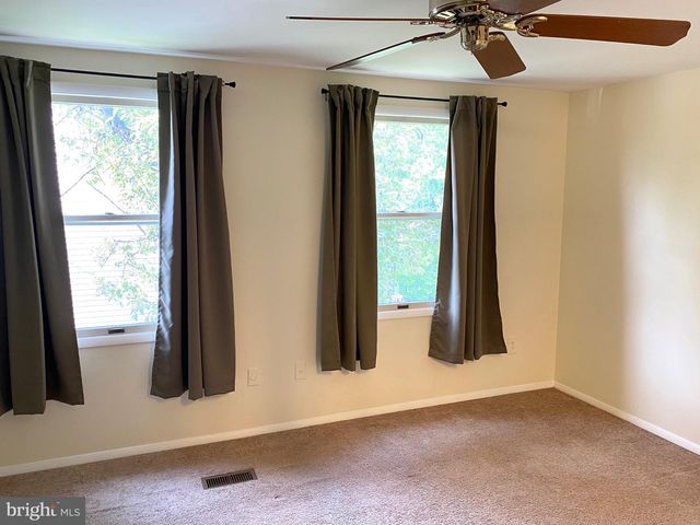 1608 10TH ST S, Arlington, VA 22204