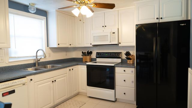 4426 Hickory Wood Drive, Columbus, OH 43228