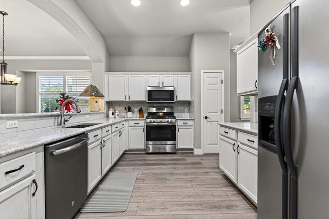 803 Bent Wood PL, Round Rock, TX 78665